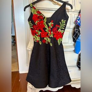 Lucci Lu embroidered dress